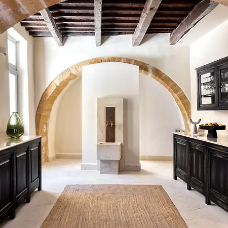 Azade Chania Otel