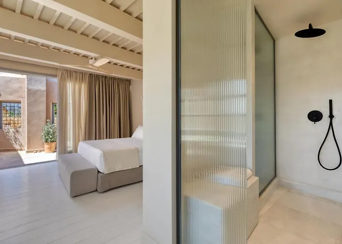 Azade Chania Hotel *