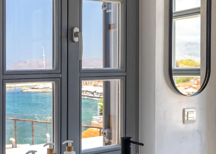 Готель Azade Chania