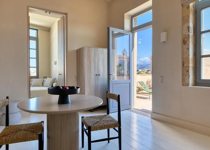 Azade Chania Otel Hanya